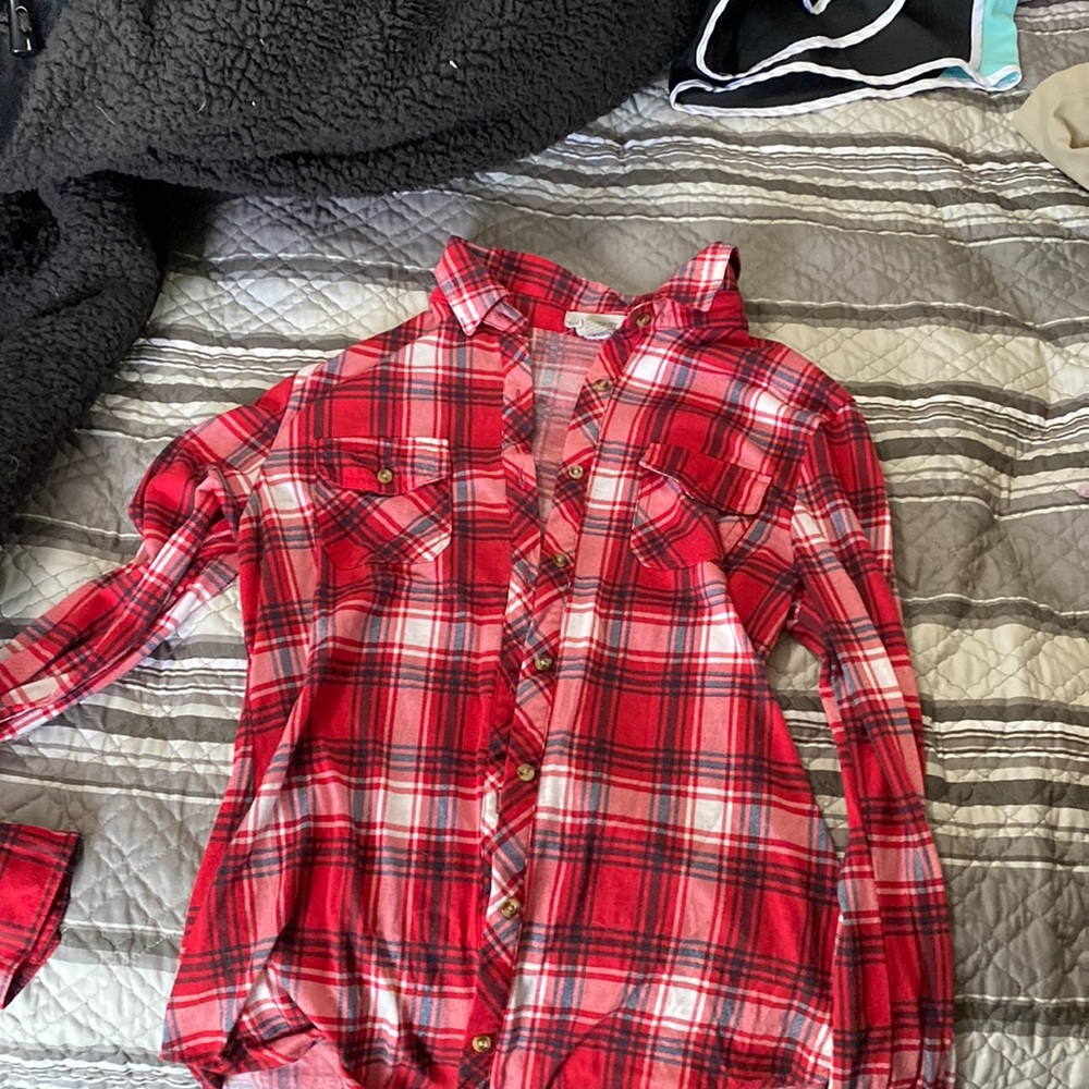 Shirt size M